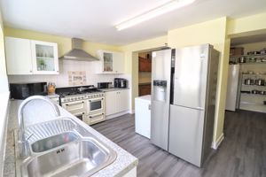 Kitchen/Diner- click for photo gallery